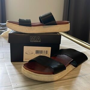 Black Mia sandals size 8